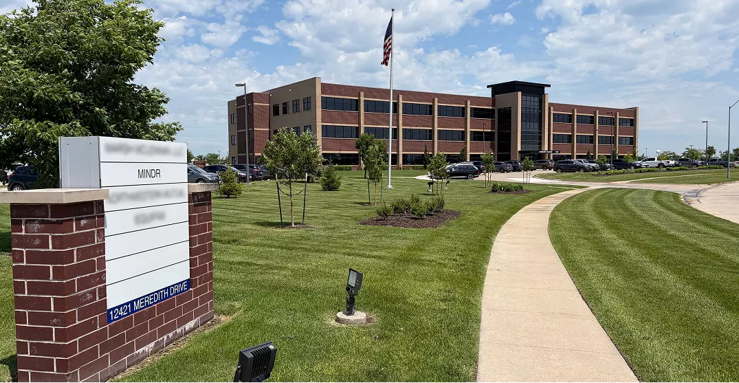 Image of the building of the Mindr headquarters in Urbandale Iowa.